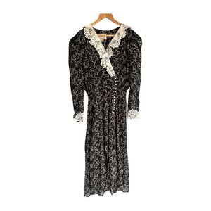 Vintage Sarah Elizabeth Womens Size‎ 10 Maxi Pearl Button Front Victorian Lace